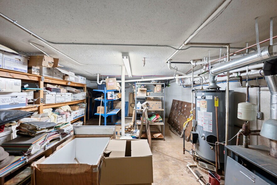 More Photos Of 222 W Midland Ave, Woodland Park Storefront For Sale