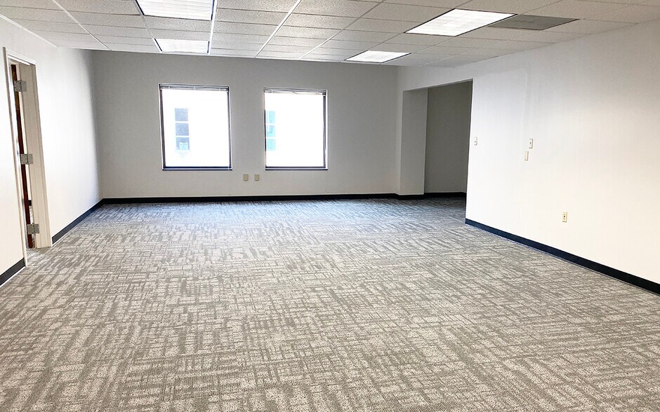 More Photos Of 225 Market St, Harrisburg Office For Lease