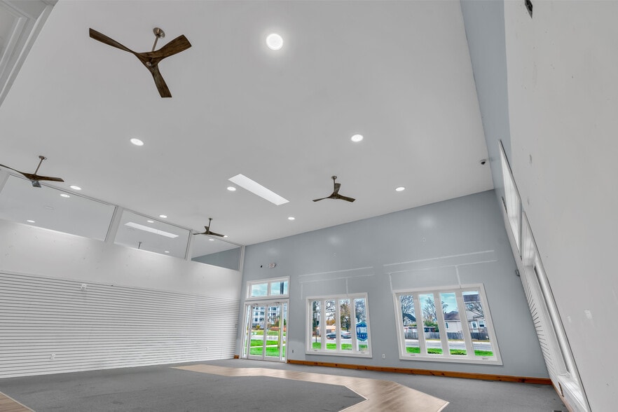 More Photos Of 150 Ocean Blvd N, Long Branch Flex For Lease