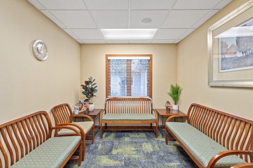 More Photos Of 3850 Glenkerry Ct, Portage Medical For Sale