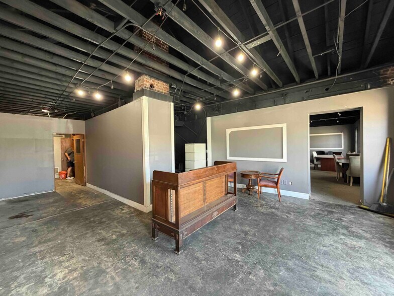 More Photos Of 917 6th Ave N, Birmingham Warehouse For Lease