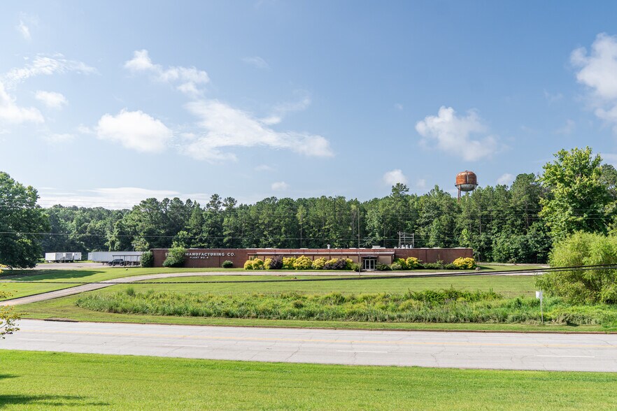 More Photos Of 2580 Highway 46, Heflin Warehouse For Sale