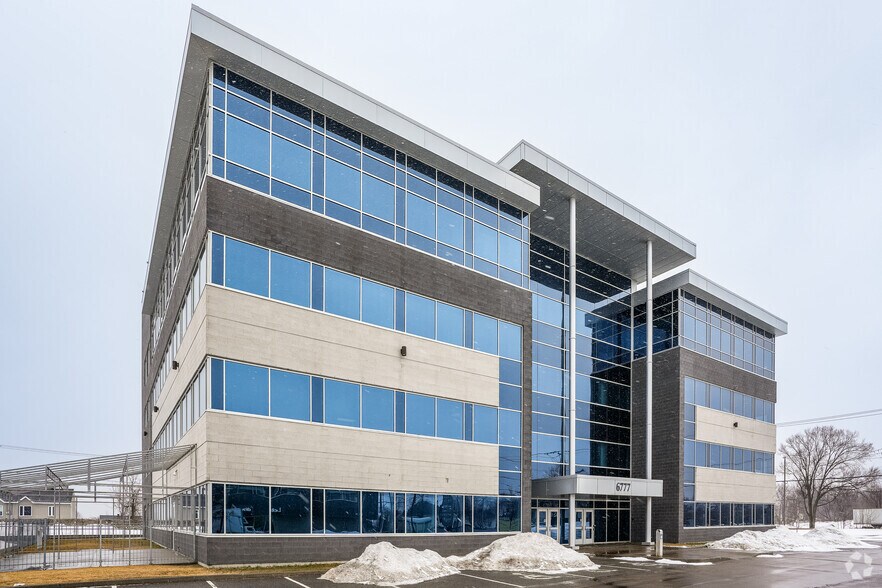 Primary Photo Of 6777 Boul Guillaume-Couture, Lévis Office For Lease