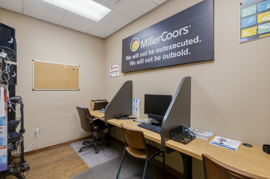 More Photos Of 8316 Lone Tree Rd, Victoria Industrial For Sale