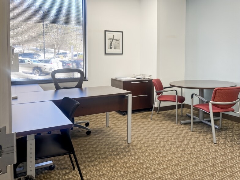 More Photos Of 400 Rella Blvd, Montebello Coworking Space