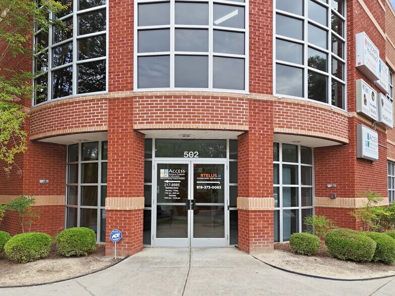 More Photos Of 502 McKnight Dr, Knightdale Medical For Sale
