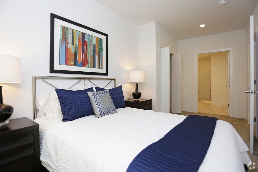 More Photos Of 847 Chicago Ave, Evanston Apartments For Lease