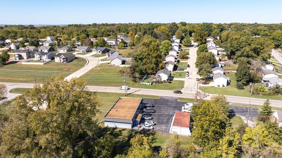 More Photos Of 202 W Main St, Glen Carbon General Retail For Sale