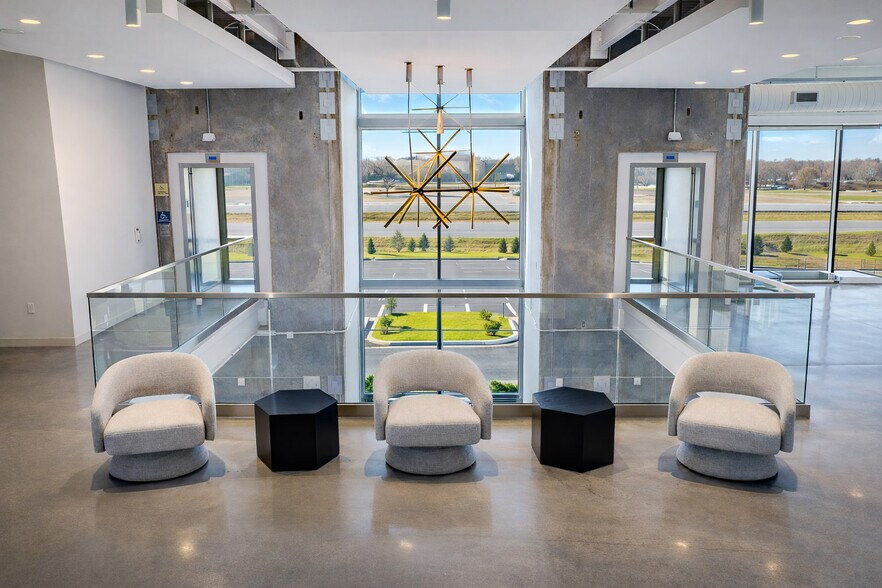 More Photos Of 2500 NE 11th St, Bentonville Coworking Space