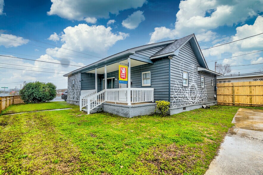 Primary Photo Of 2703 Spruill Ave, North Charleston Office For Sale