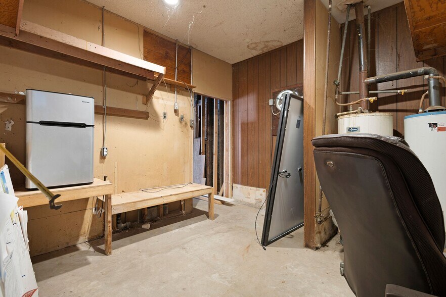 More Photos Of 128 S Colusa St, Willows Specialty For Lease