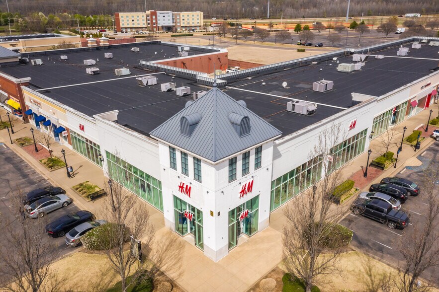 More Photos Of 4674 Merchants Park Cir, Collierville Unknown For Lease