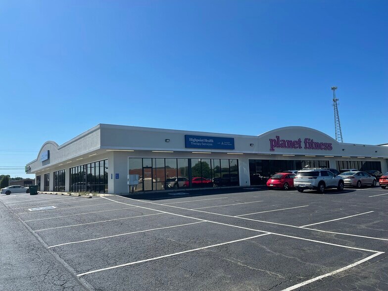 More Photos Of 92 Bible Crossing Rd, Decherd Storefront Retail Office For Lease
