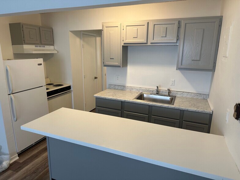 More Photos Of 14 N Elm St, Colfax Storefront Retail Residential For Sale