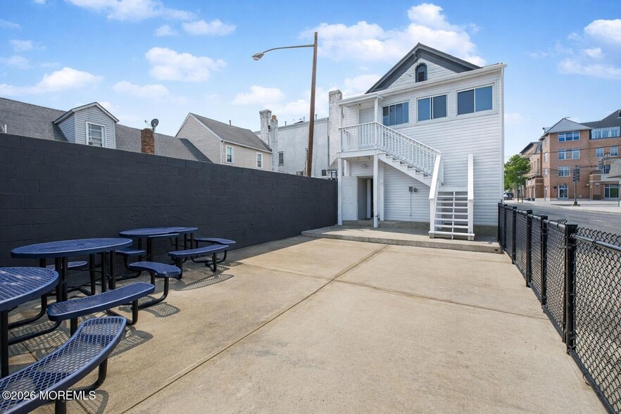 More Photos Of 135 Main St, Matawan Storefront Retail Residential For Lease