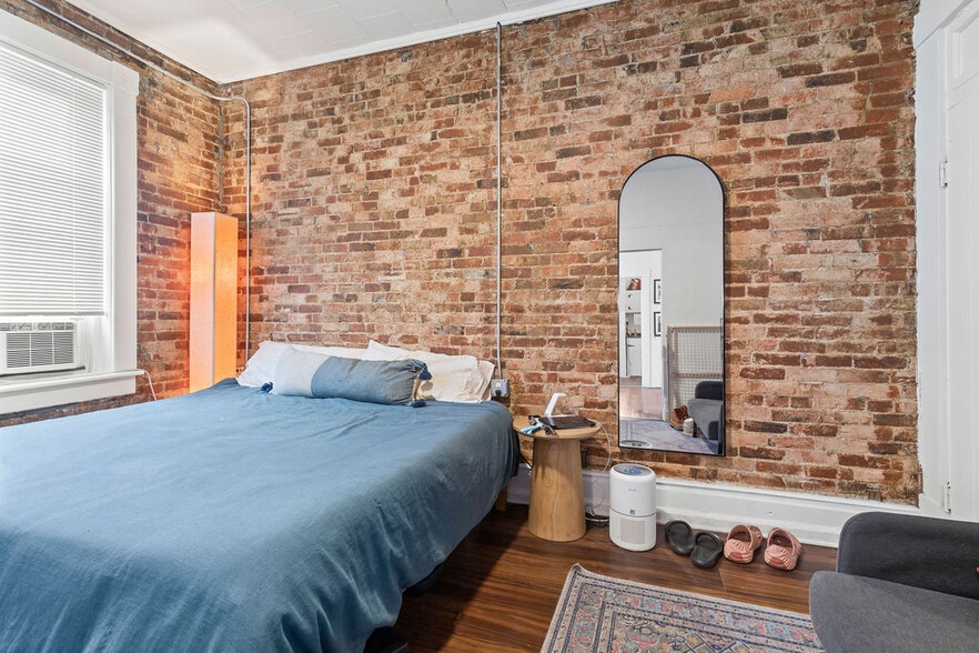 More Photos Of , Columbus Unknown For Sale