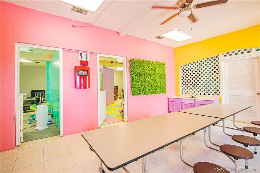 More Photos Of 101 N Alamo Rd, Alamo Daycare Center For Sale
