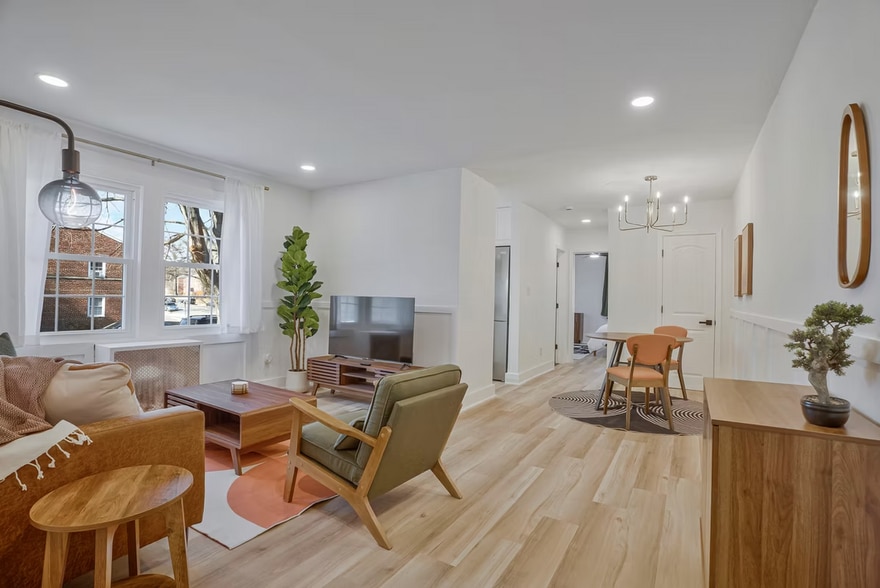 More Photos Of 1217 N Kensington St, Arlington Apartments For Sale