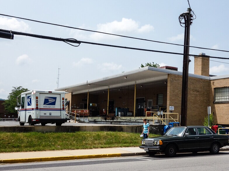 More Photos Of 200 S Wayne Ave, Waynesboro Post Office For Lease