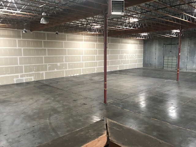 More Photos Of 4200 Industry Dr E, Fife Warehouse For Lease