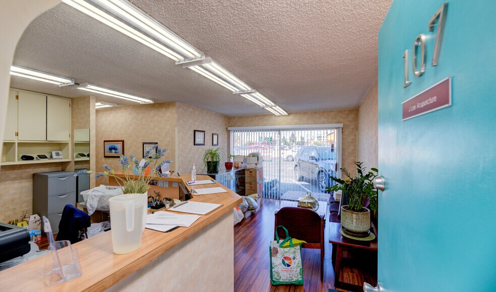 More Photos Of 24248 Crenshaw Blvd, Torrance Office For Sale