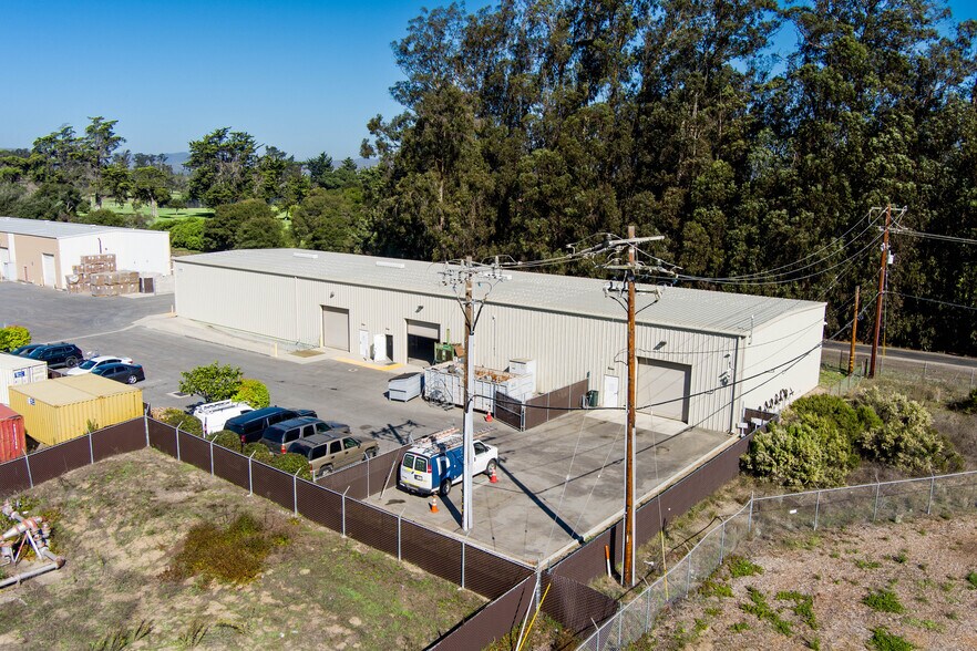 More Photos Of 2996 Industrial Pky, Santa Maria Warehouse For Lease