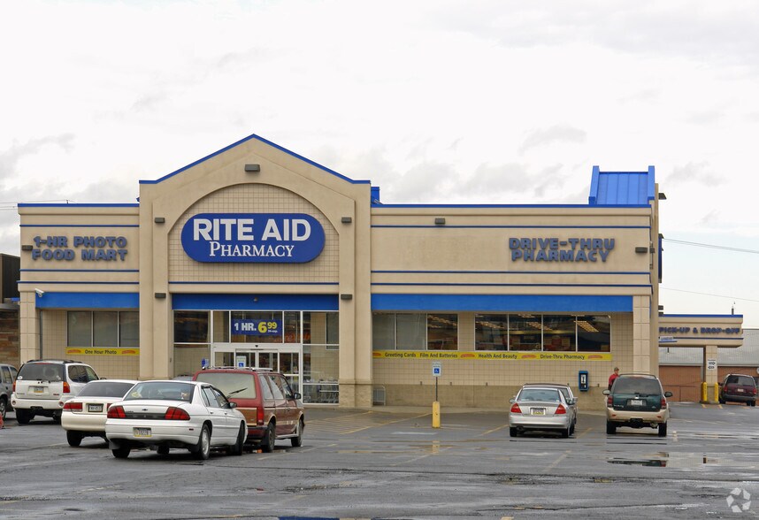 More Photos Of 600 Chestnut Ave, Altoona Drugstore For Sale
