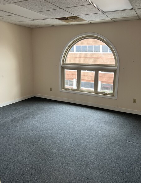 More Photos Of 3516 Plank Rd, Fredericksburg Office For Lease