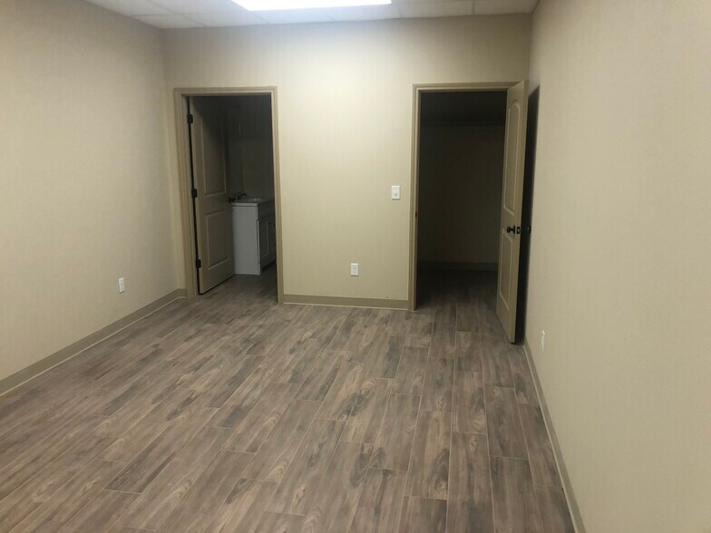 More Photos Of 5822 W County Rd 123, Midland Warehouse For Lease