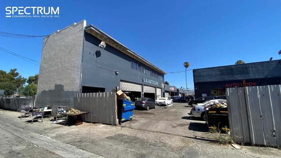 More Photos Of 21024 Sherman Way, Canoga Park Auto Repair For Lease