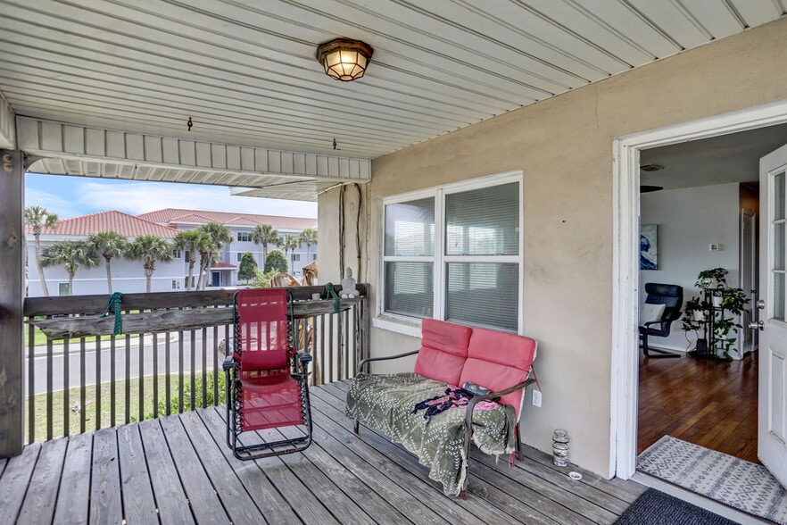 More Photos Of 205 11th Ave N, Jacksonville Beach Multifamily For Sale