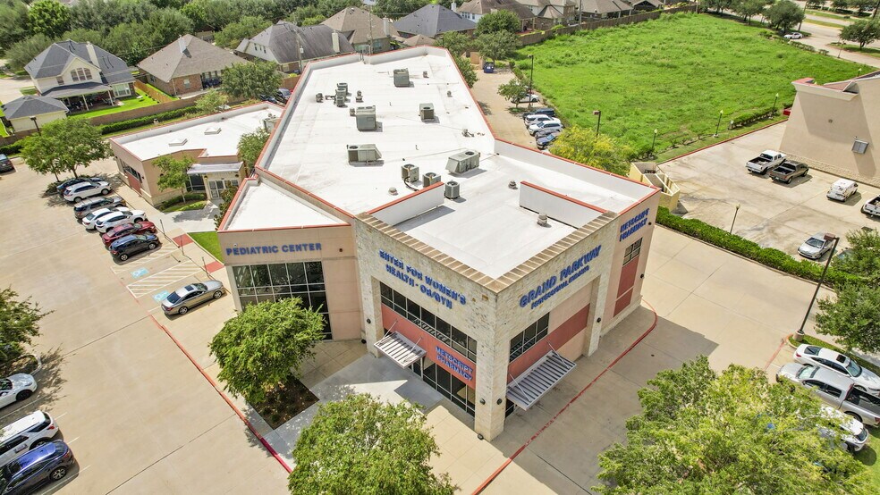More Photos Of 7790 W Grand Pky, Richmond Medical For Lease