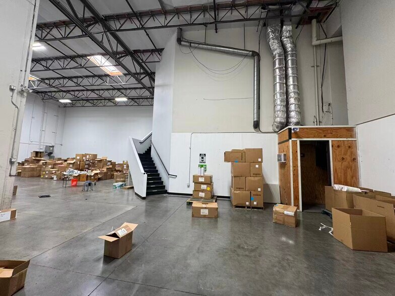 More Photos Of 4230 E Airport Dr, Ontario Warehouse For Lease