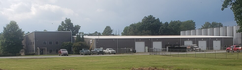 Primary Photo Of 539 Marwood Rd, Cabot Manufacturing For Lease