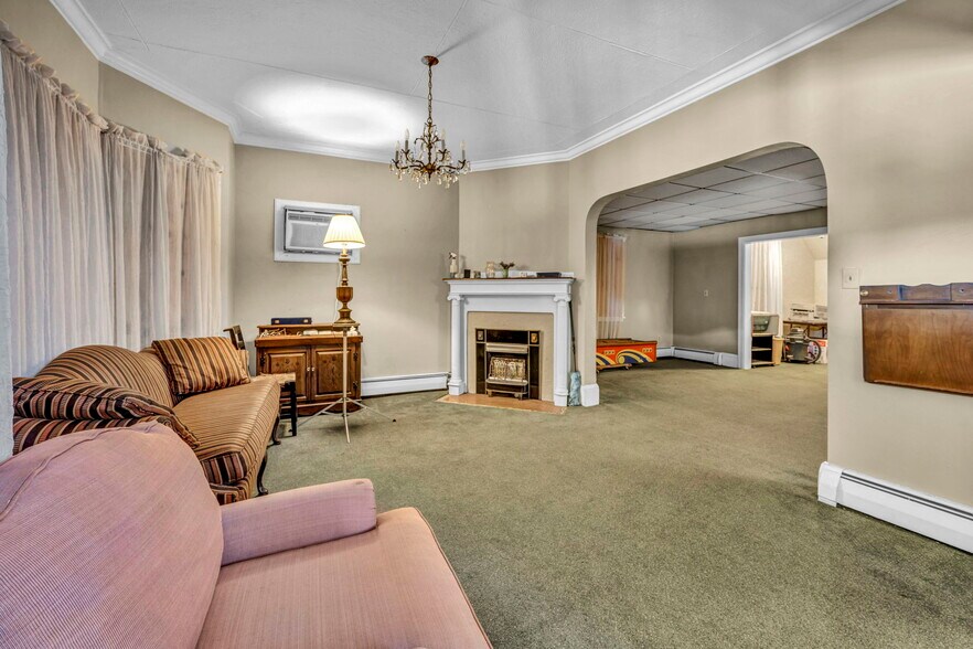 More Photos Of 6318 Lorain Ave, Cleveland Loft Creative Space For Sale