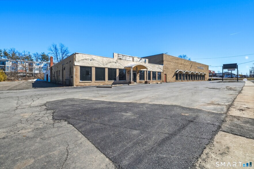 More Photos Of 1930 Silas Deane Hwy, Rocky Hill Freestanding For Sale