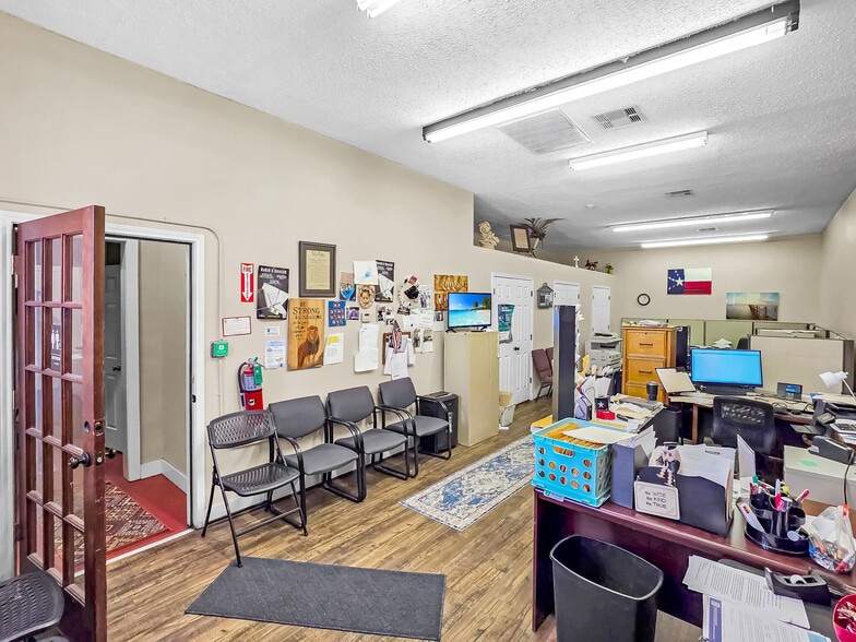 More Photos Of 617 Main St, Liberty Storefront Retail Office For Sale