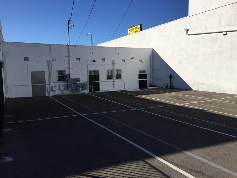 More Photos Of 7965-7967 Melrose Ave, Los Angeles Storefront For Sale