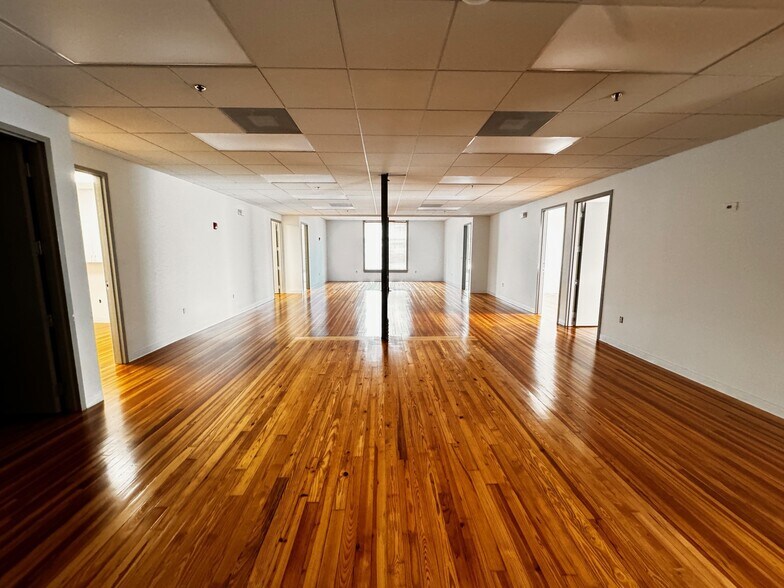 More Photos Of 312 Clematis St, West Palm Beach Loft Creative Space For Sale