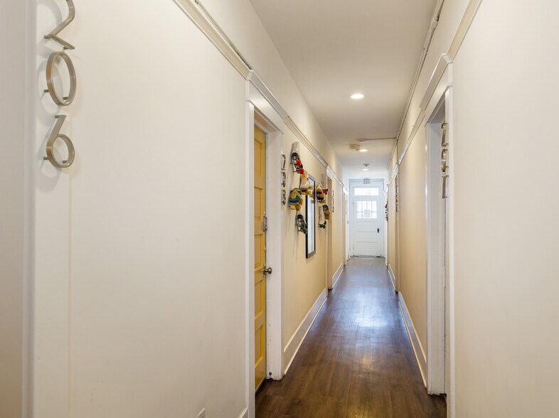 More Photos Of 221 Concord St, El Segundo Apartments For Sale