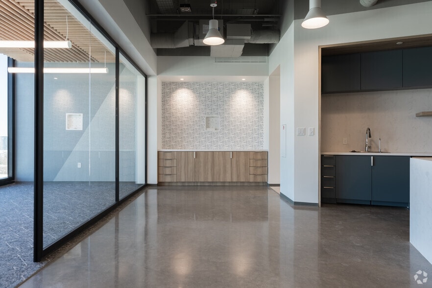 More Photos Of 1042 Northside Dr NW, Atlanta Office For Lease