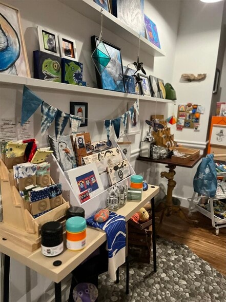 More Photos Of 119 Water St, Stonington Apartments For Sale