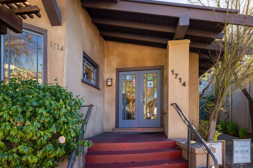 More Photos Of 1714 Solano Ave, Berkeley Office For Lease
