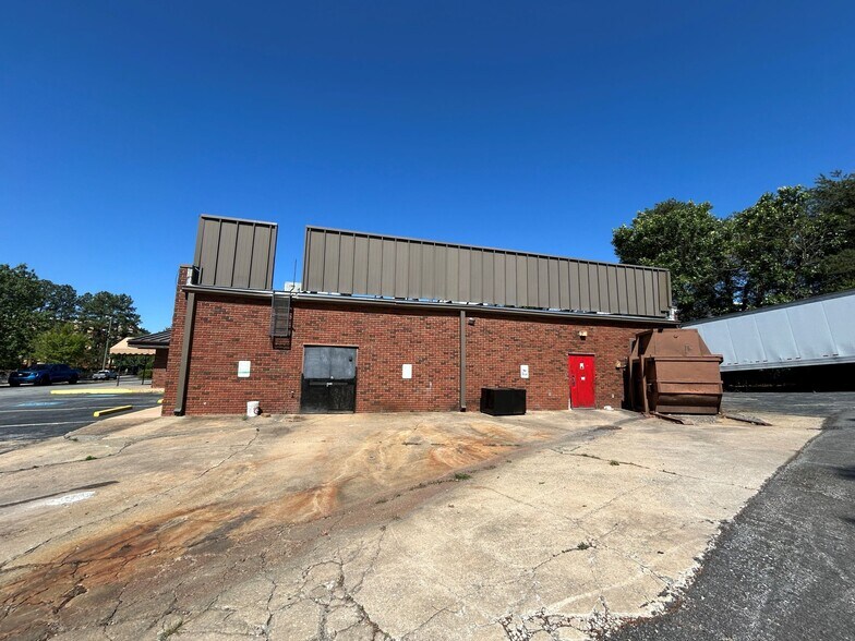 More Photos Of 3370 Venture Pky, Duluth Restaurant For Lease