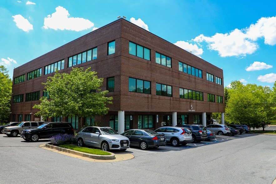 More Photos Of 5 Park Center Ct, Owings Mills Office For Lease