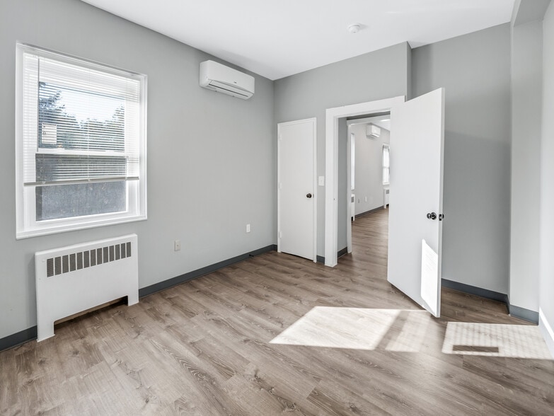 More Photos Of 123 N 2nd St, Easton Apartments For Sale