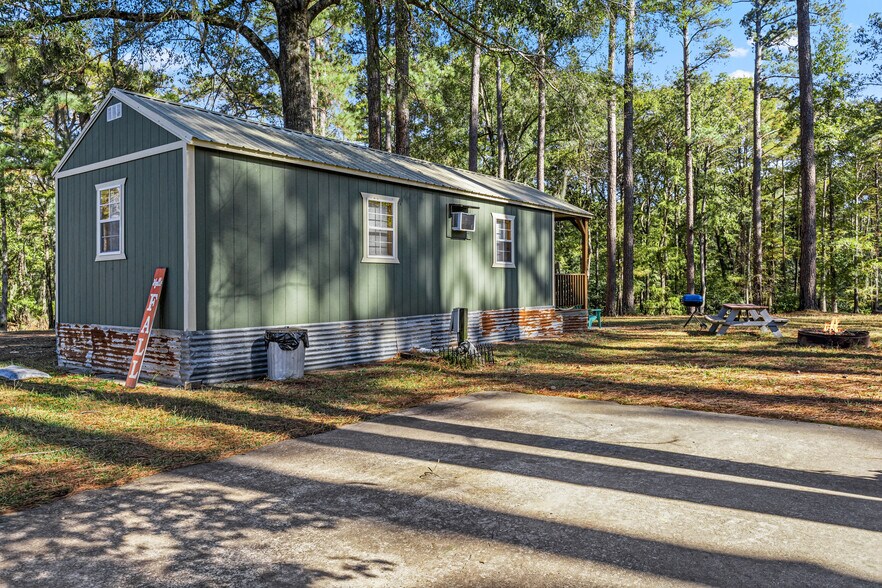 More Photos Of 1350 Moxley Camp Rd, Karnack Specialty For Sale