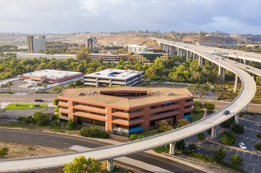 More Photos Of 2655 Camino del Rio N, San Diego Office For Lease