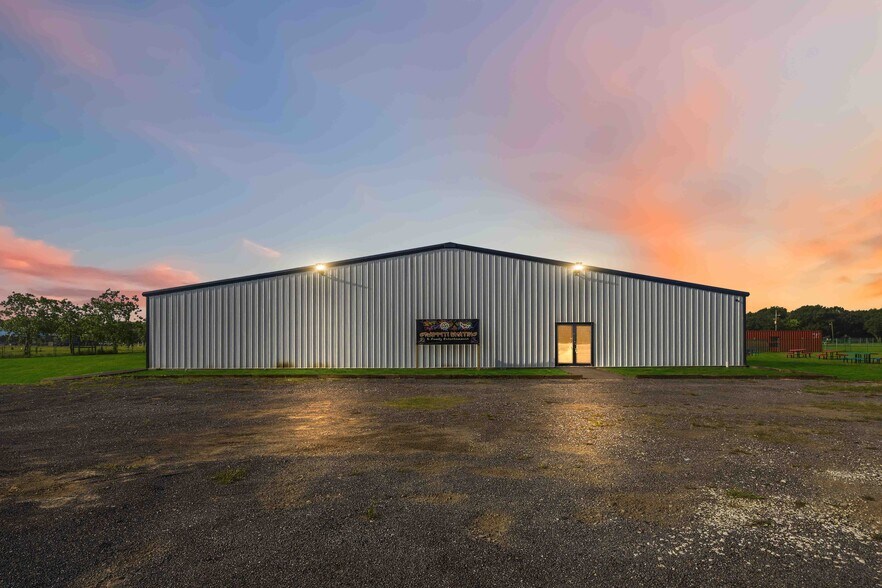 More Photos Of 1061 County Road 6111, Dayton Industrial For Sale