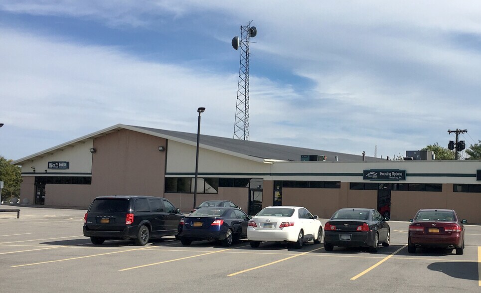 More Photos Of 699 Hertel, Buffalo Light Manufacturing For Lease